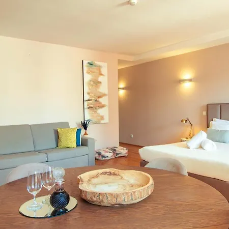 Flores 36 By Yoursporto Apartment